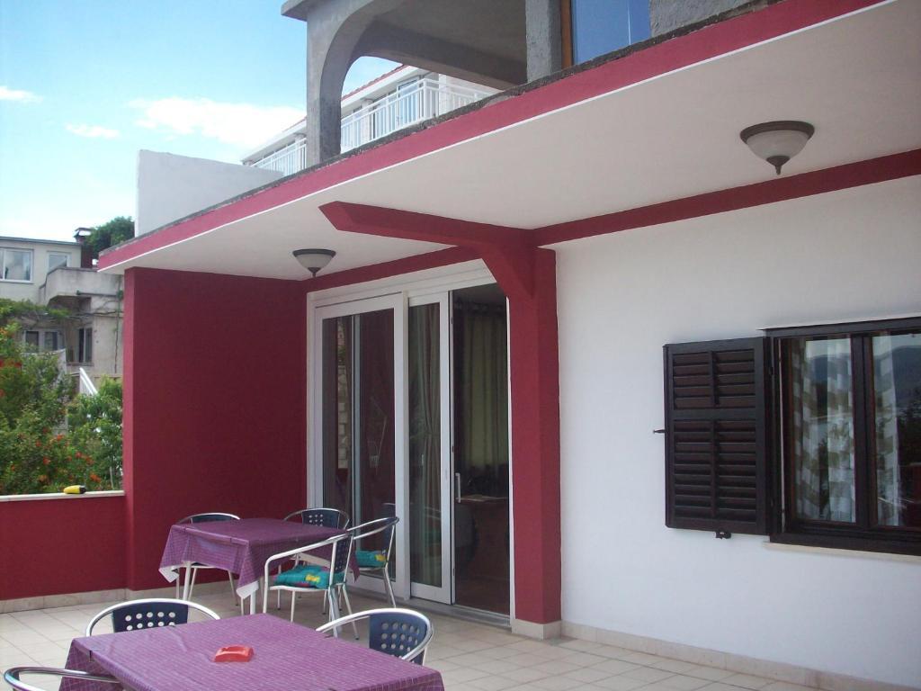 Apartments Tomovic Lumbarda Exterior photo